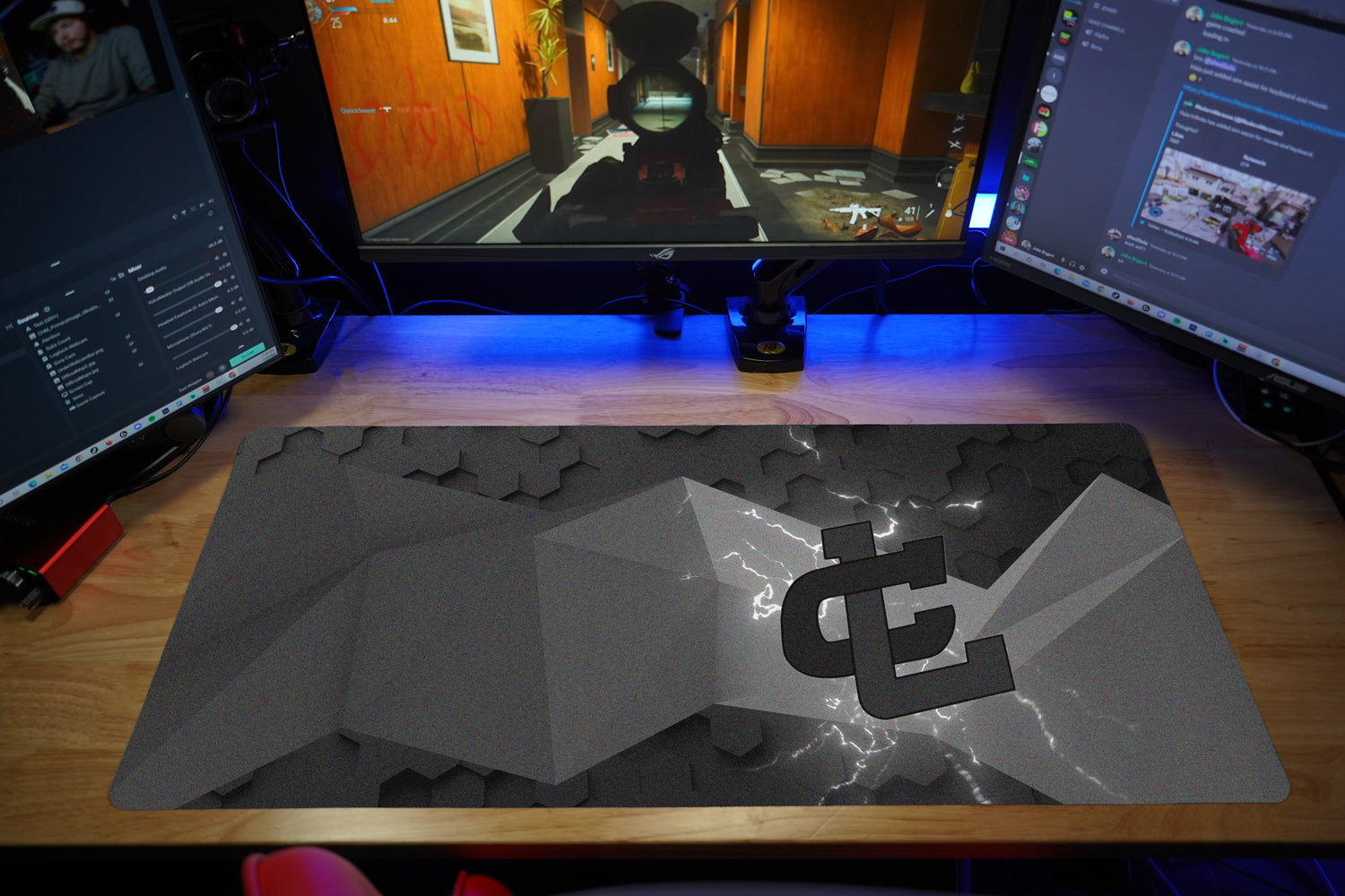 CartoonL1ve  Mousepad